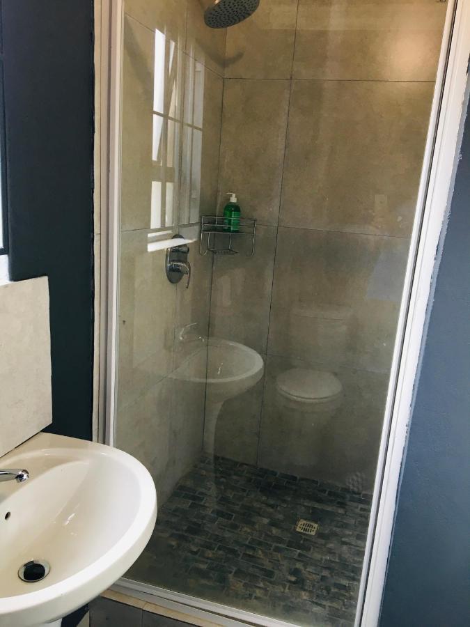 Black Rose Guesthouse Soweto Esterno foto