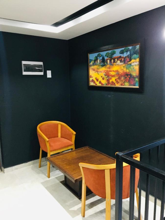 Black Rose Guesthouse Soweto Esterno foto
