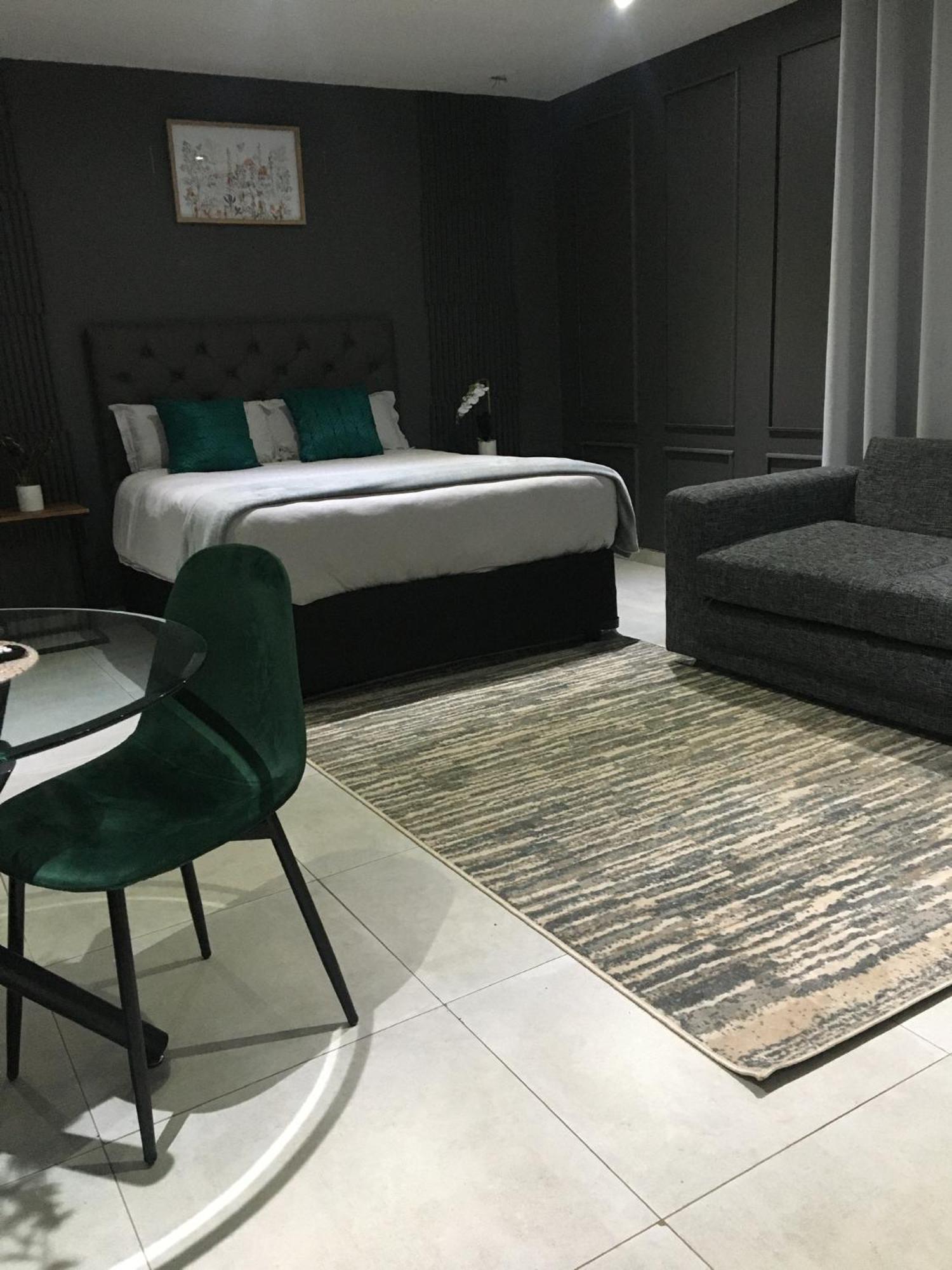 Black Rose Guesthouse Soweto Esterno foto